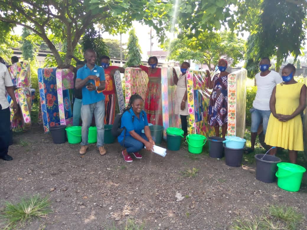 Humanitarian responds to internally displace person in Cameroon