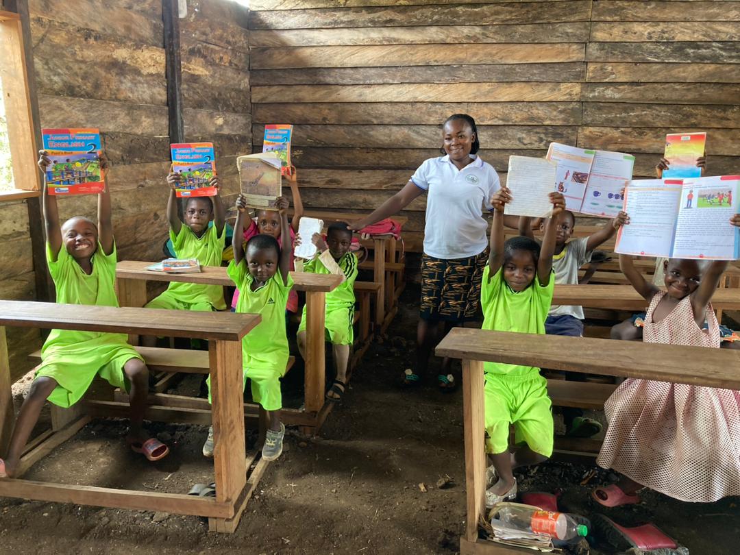 Children learning in a CYSD-supported classroom