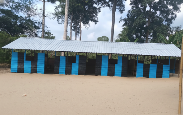 A temporary learning space for displaced children